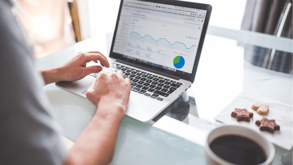 a laptop showing how digital marketing grew the organic traffic for a website